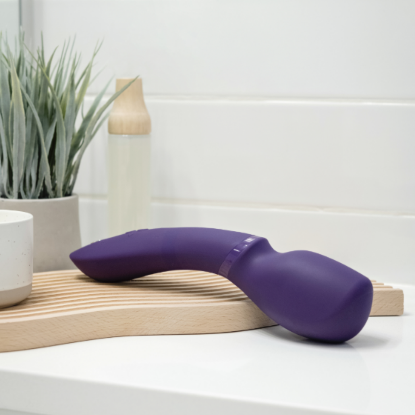 We-Vibe Wand 2